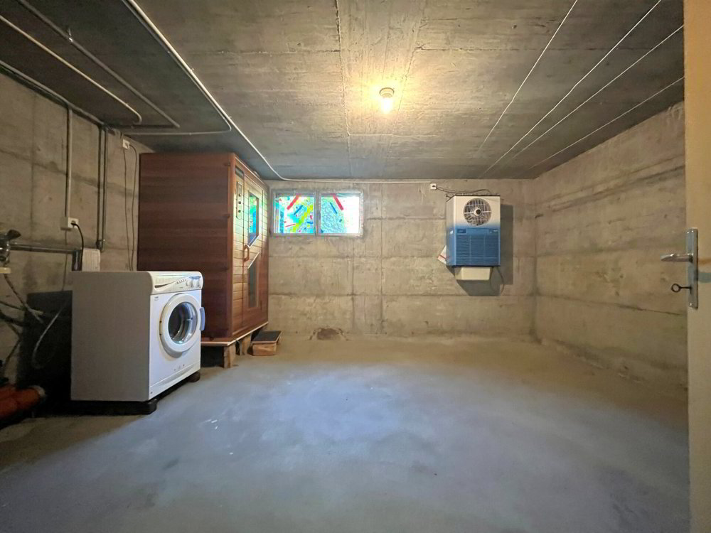 Maison null pièces à acheter à Worben - image 1/16