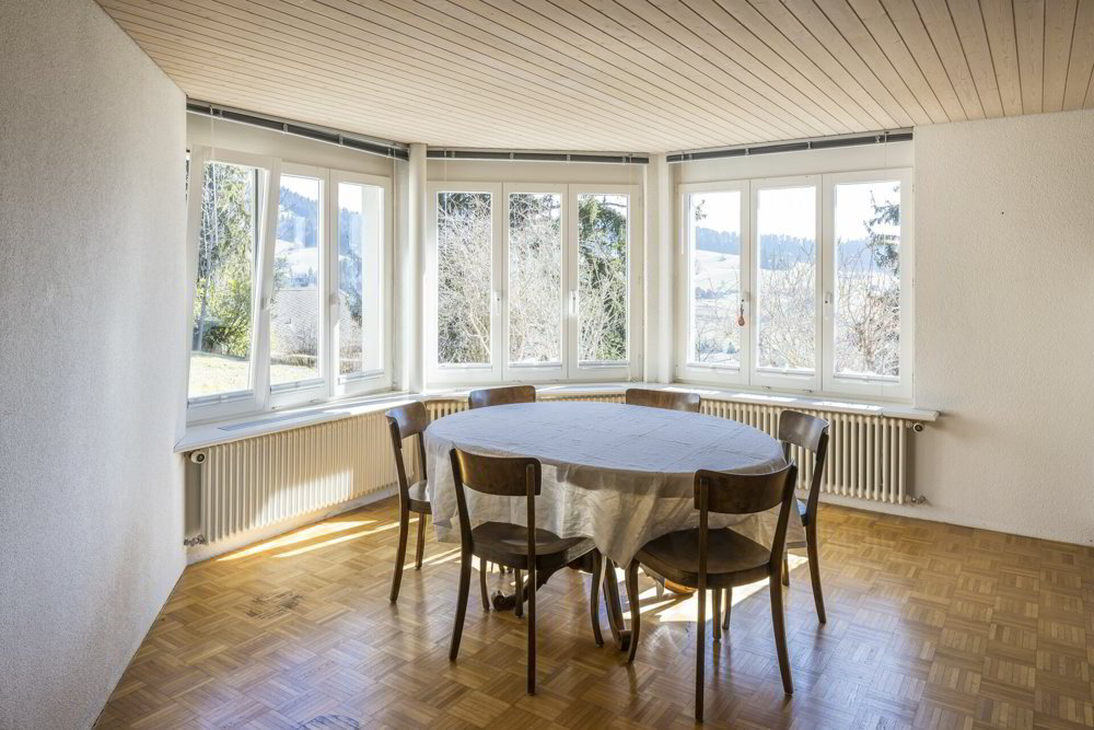 Casa di 7 locali in vendita a Goldiwil (Thun) - immagine 1/10