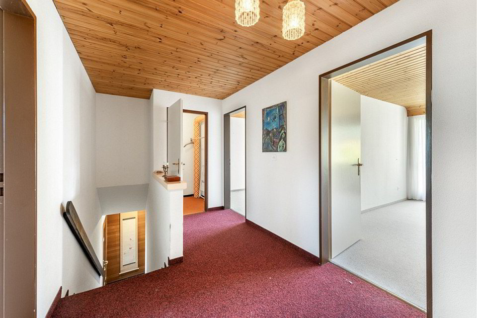 5.5 Zimmer Haus zum verkaufen in Glarona - Bild 1/13