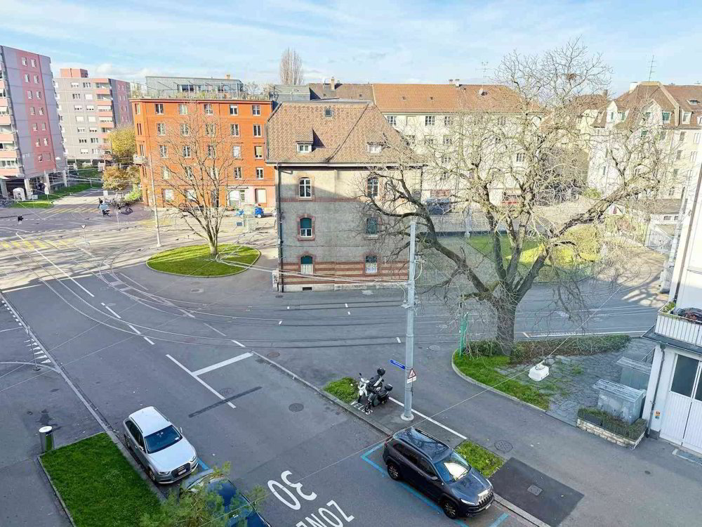 2 rooms Apartment to buy in Bâle - image 1/13