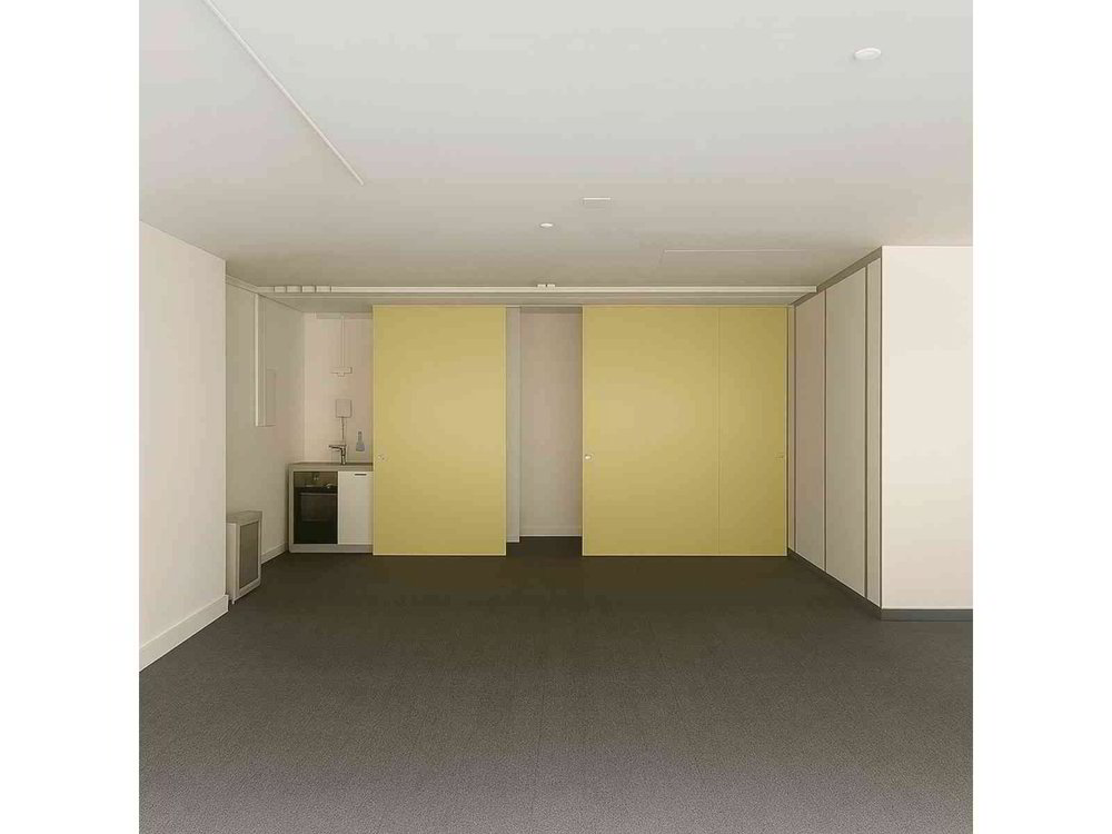 2 rooms Office & Commercial for rent in Fällanden - image 1/13