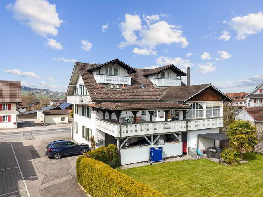 13 Zimmer Haus zum verkaufen in Aesch LU - Bild 1/1