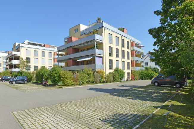 3 rooms Apartment for rent in Pfungen - image 1/1