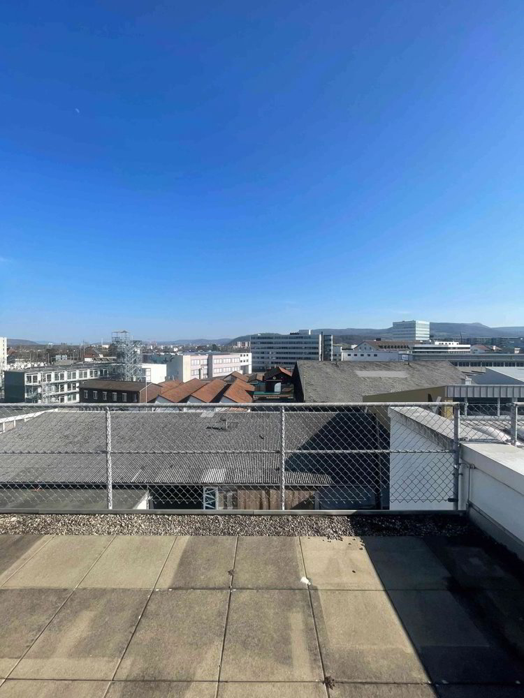 1 rooms Office & Commercial for rent in Bâle - image 1/7