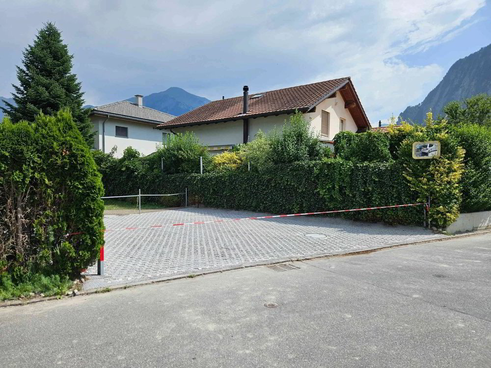 null Zimmer Parkplatz, Garage zu vermieten in Landquart - Bild 1/2