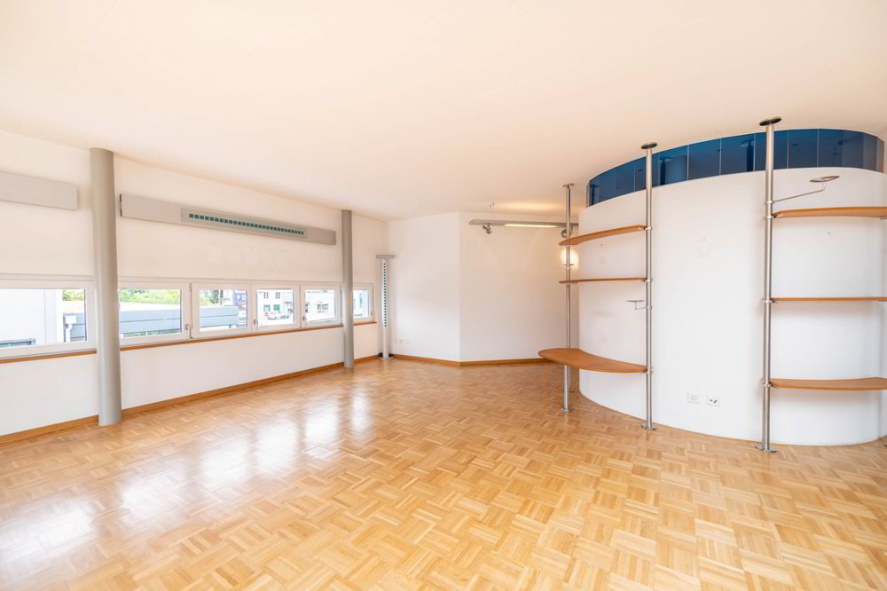 Ufficio & Commercio di 4 locali in vendita a Gerlafingen - immagine 1/13