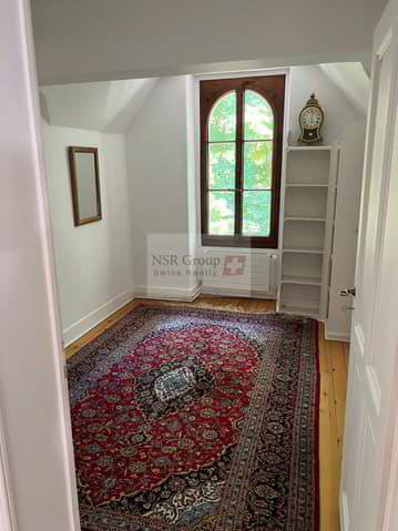 Maison 8 pièces à louer à Carouge GE - image 1/13