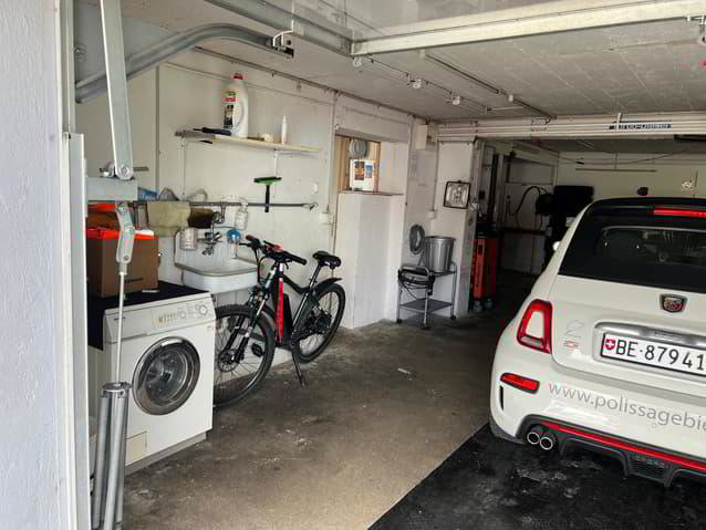 Parking, garage null pièces à louer à Bienne - image 1/2