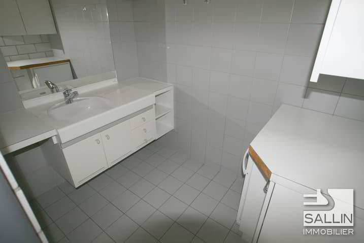 null Zimmer Büro zu vermieten in Givisiez - Bild 1/9
