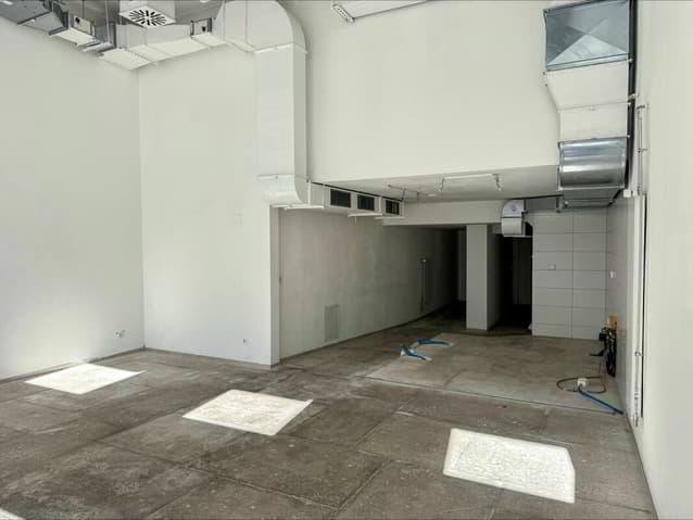 Ufficio & Commercio di null locali in affitto a Bienne - immagine 1/7