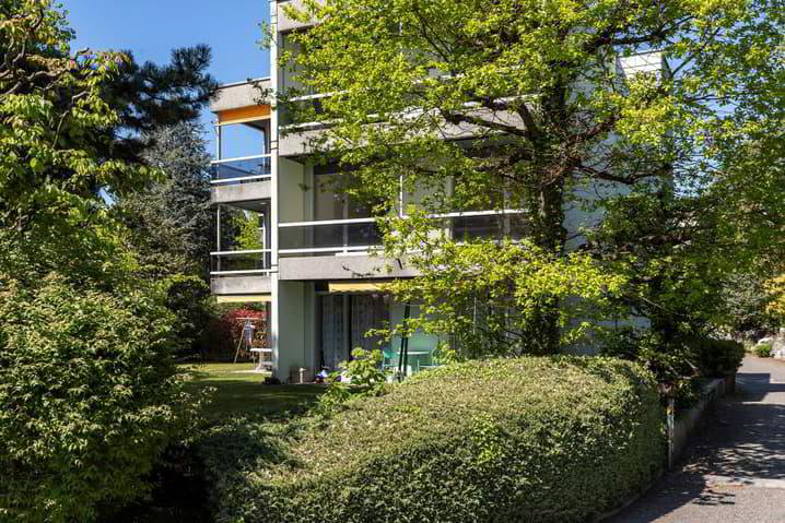 3 rooms Apartment to buy in St-Sulpice VD - image 1/9