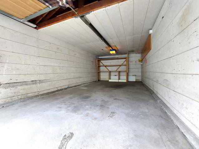 Casa di 5 locali in vendita a Bienne - immagine 1/10