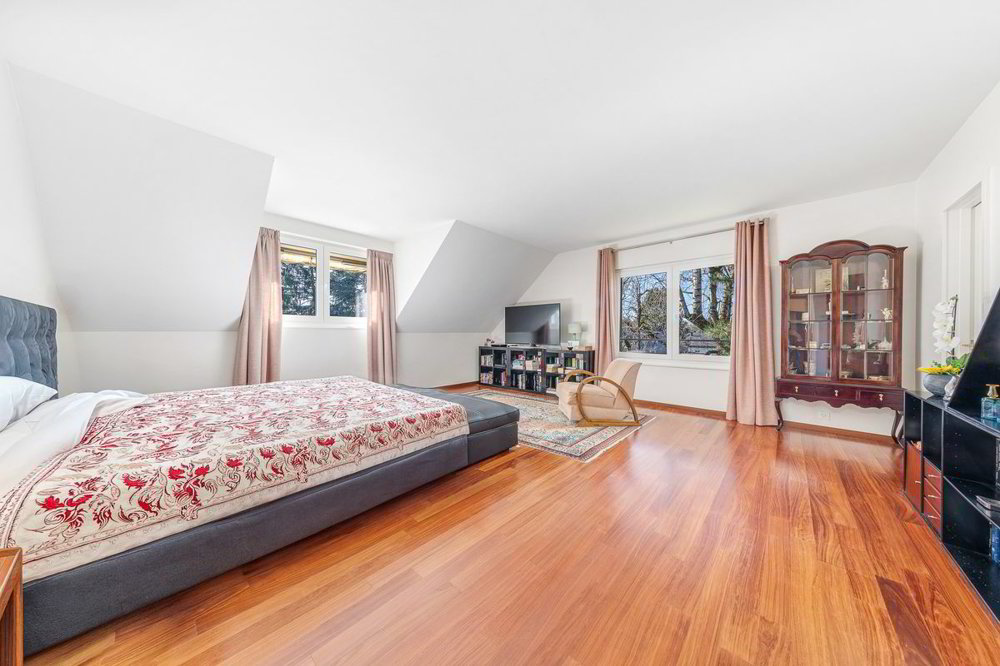 9 rooms House to buy in Epalinges - image 1/13