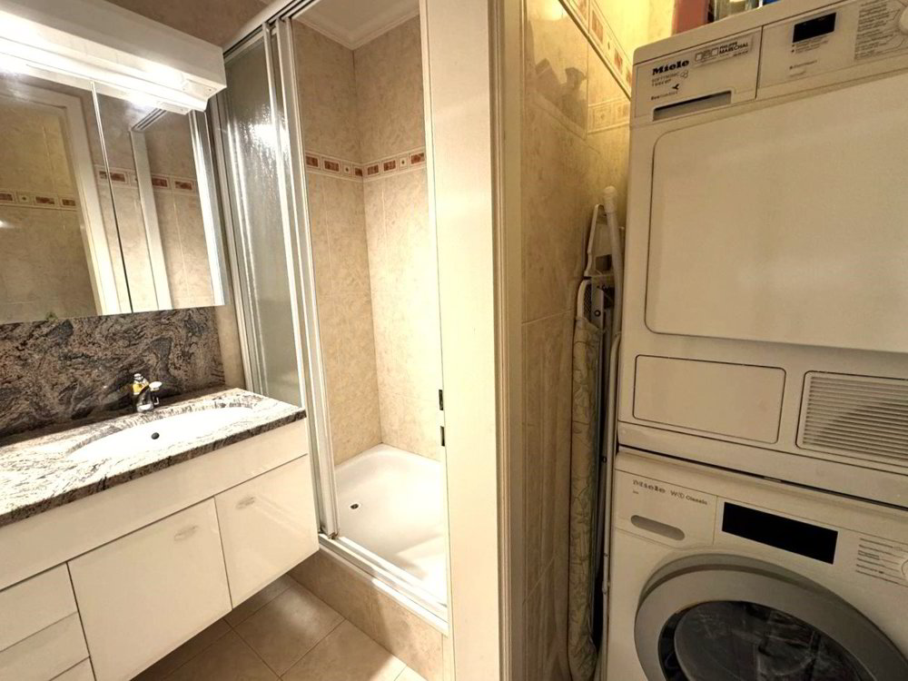 4 rooms Apartment for rent in Geneva - image 1/7