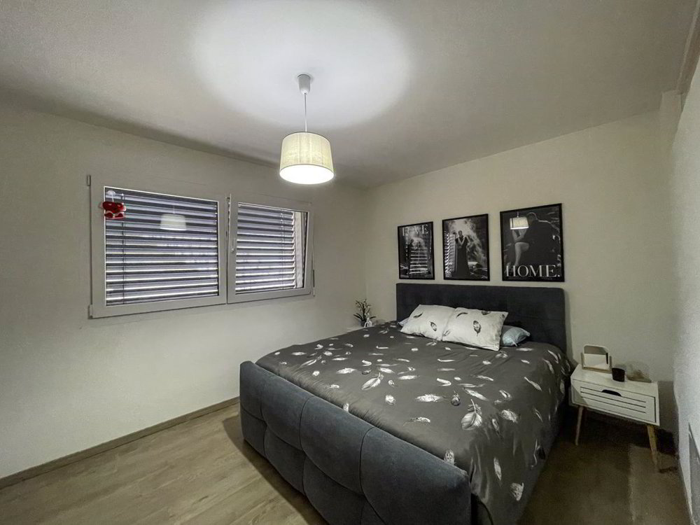 6 rooms House to buy in Le Pâquier-Montbarry - image 1/13