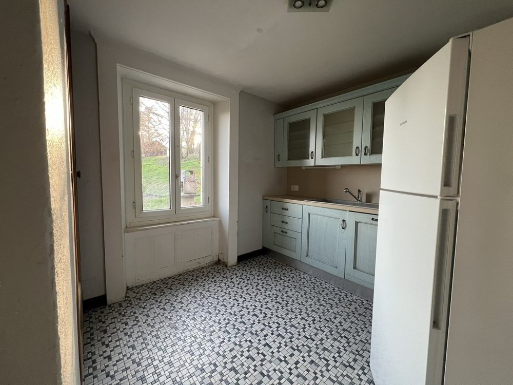Casa di 5 locali in vendita a Bôle - immagine 1/13