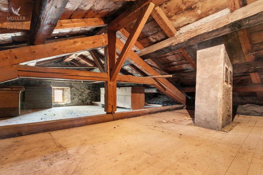 Altro di 5 locali in vendita a Lantsch/Lenz - immagine 1/13