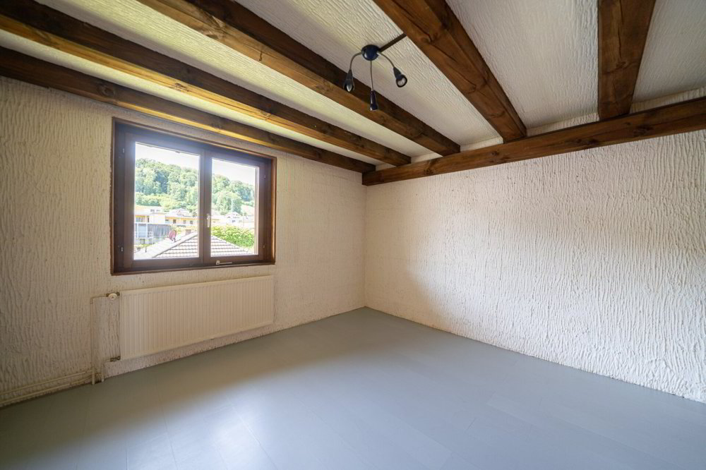 null rooms House to buy in Eiken - image 1/13