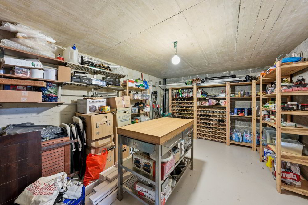 5.5 rooms House to buy in La Tour-de-Peilz - image 1/32