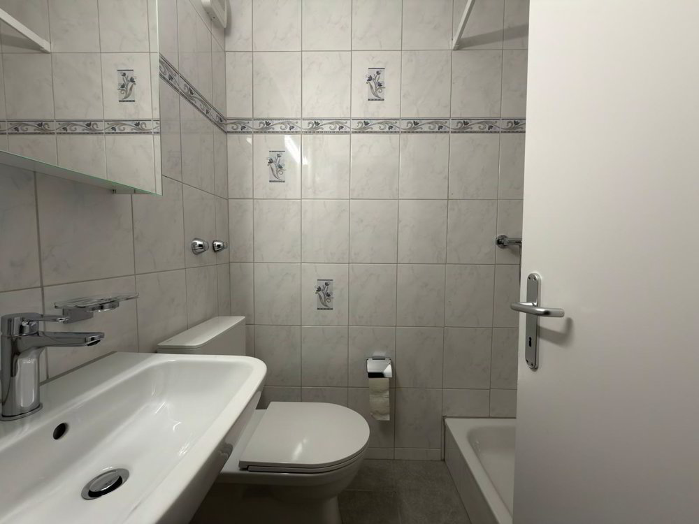 Appartamento di 4.5 locali in affitto a Bienne - immagine 1/8