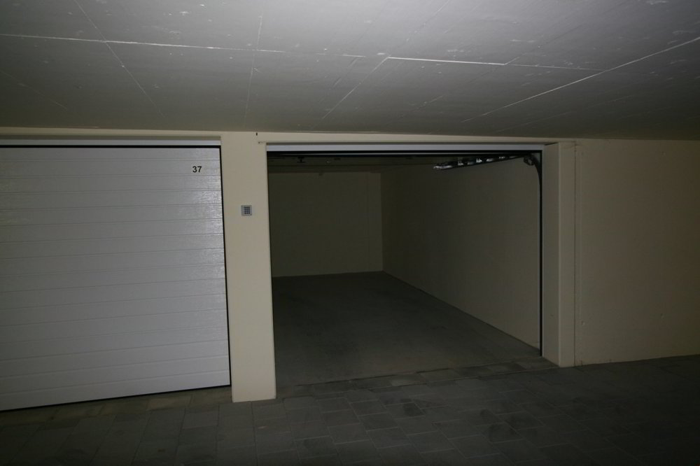 Parking, garage null pièces à louer à Oberkirch LU - image 1/3