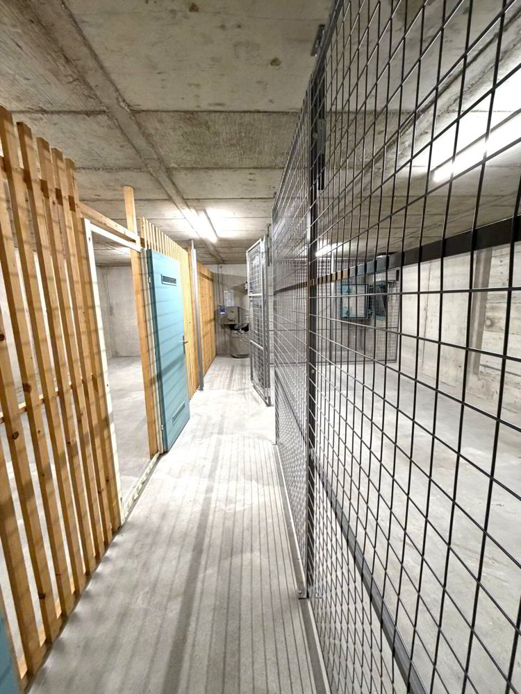 null rooms Office & Commercial for rent in Zug - image 1/5