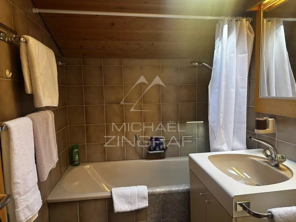 2 Zimmer Wohnung zu vermieten in Gstaad - Bild 1/7