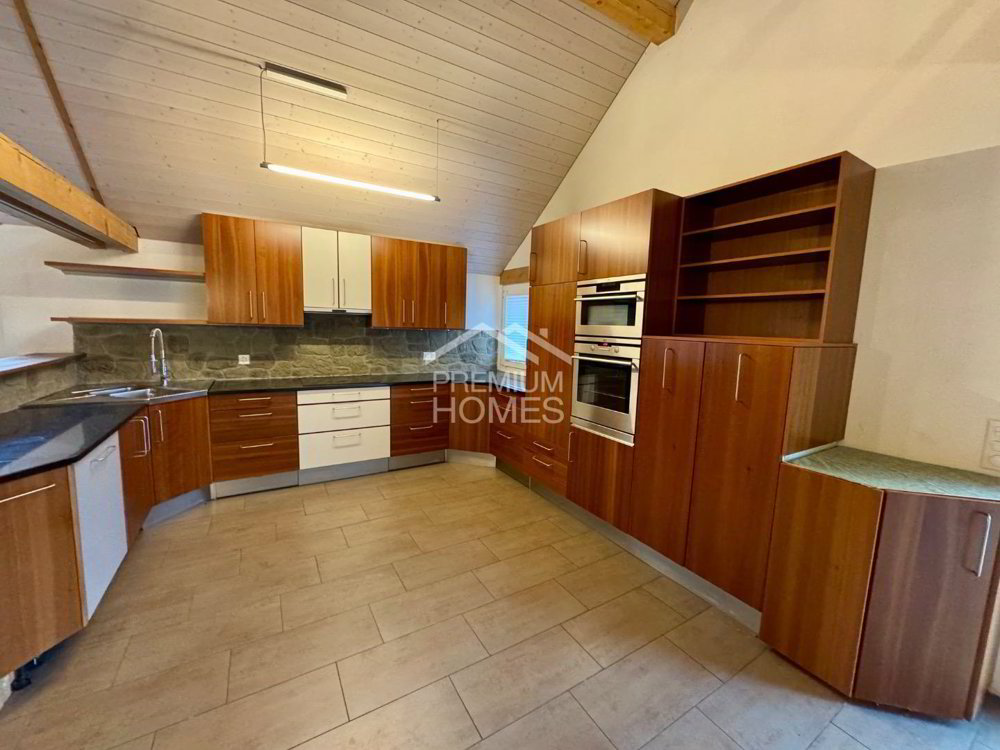 Maison 12 pièces à acheter à Heitenried - image 1/4
