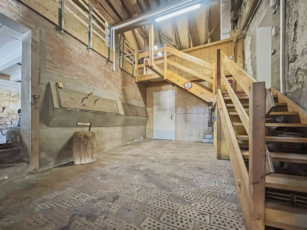6.5 rooms House to buy in Häfelfingen - image 1/11