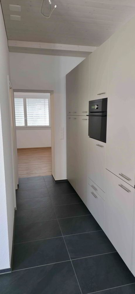 Appartamento di 3.5 locali in affitto a Wattenwil - immagine 1/8