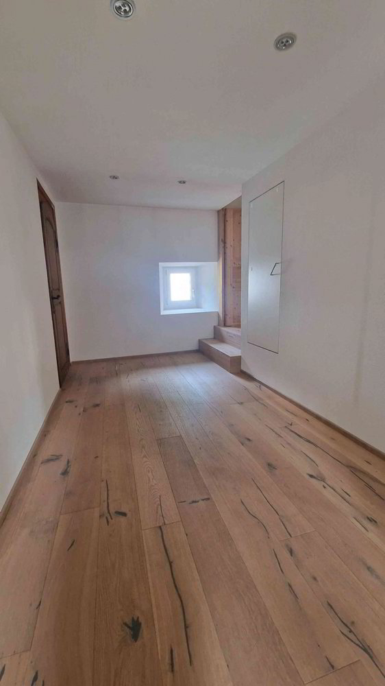 Appartement 4.5 pièces à louer à Tumegl/Tomils - image 1/10