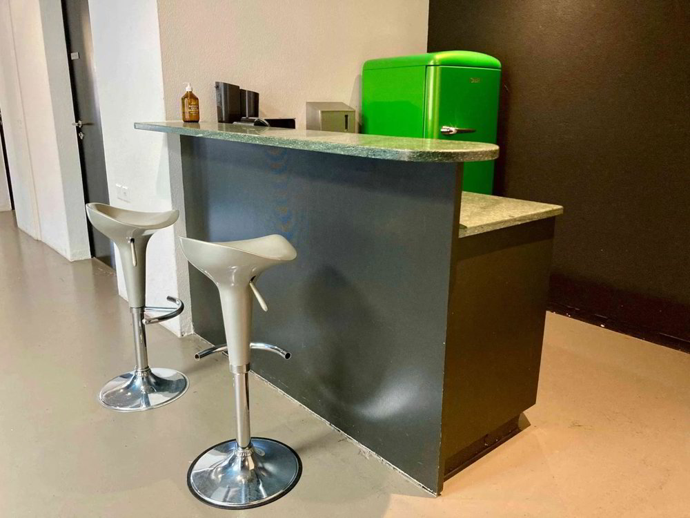 Bureau & Commerce 1 pièces à louer à Zollikon - image 1/3