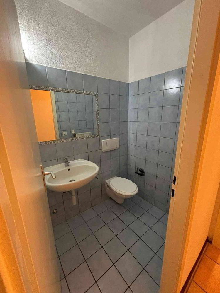 Ufficio & Commercio di 2.5 locali in affitto a Neuchâtel - immagine 1/7