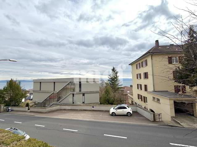 Appartement 4 pièces à louer à Neuchâtel - image 1/11
