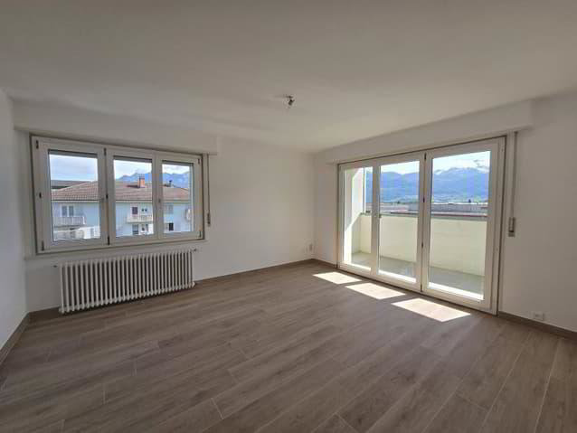Appartamento di 3.5 locali in affitto a Monthey - immagine 1/8
