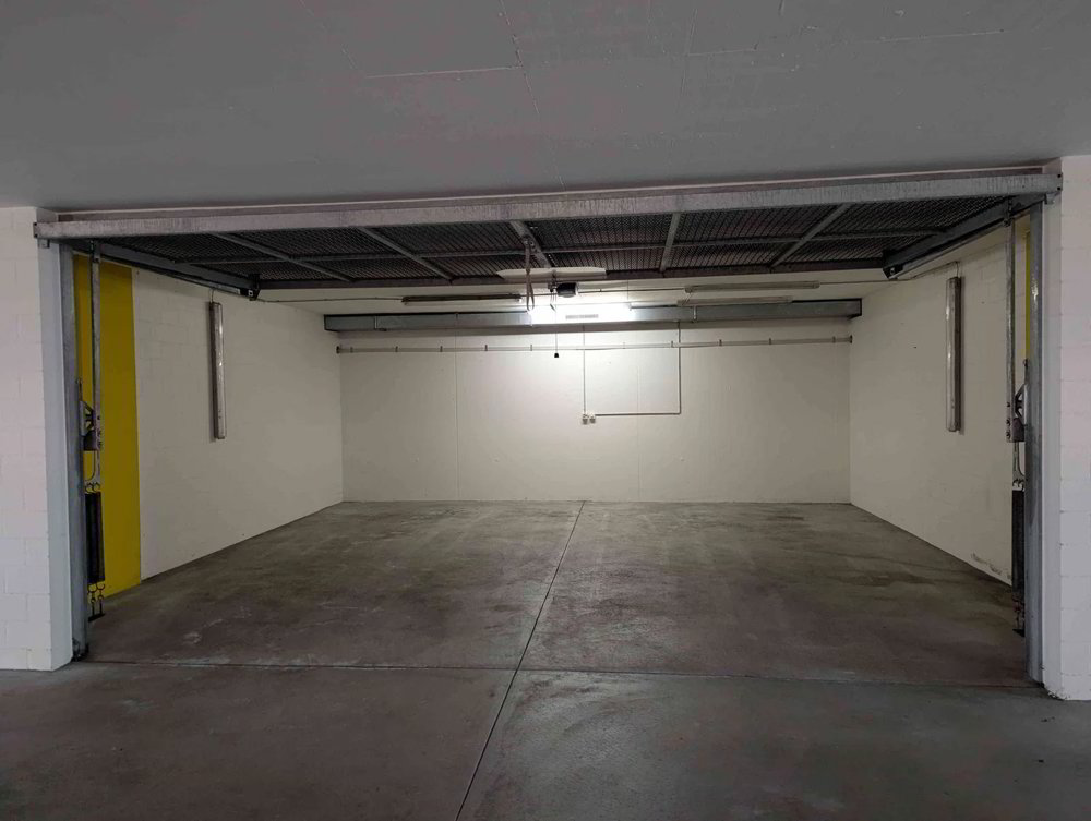 Parcheggio, garage di null locali in affitto a Au ZH - immagine 1/2