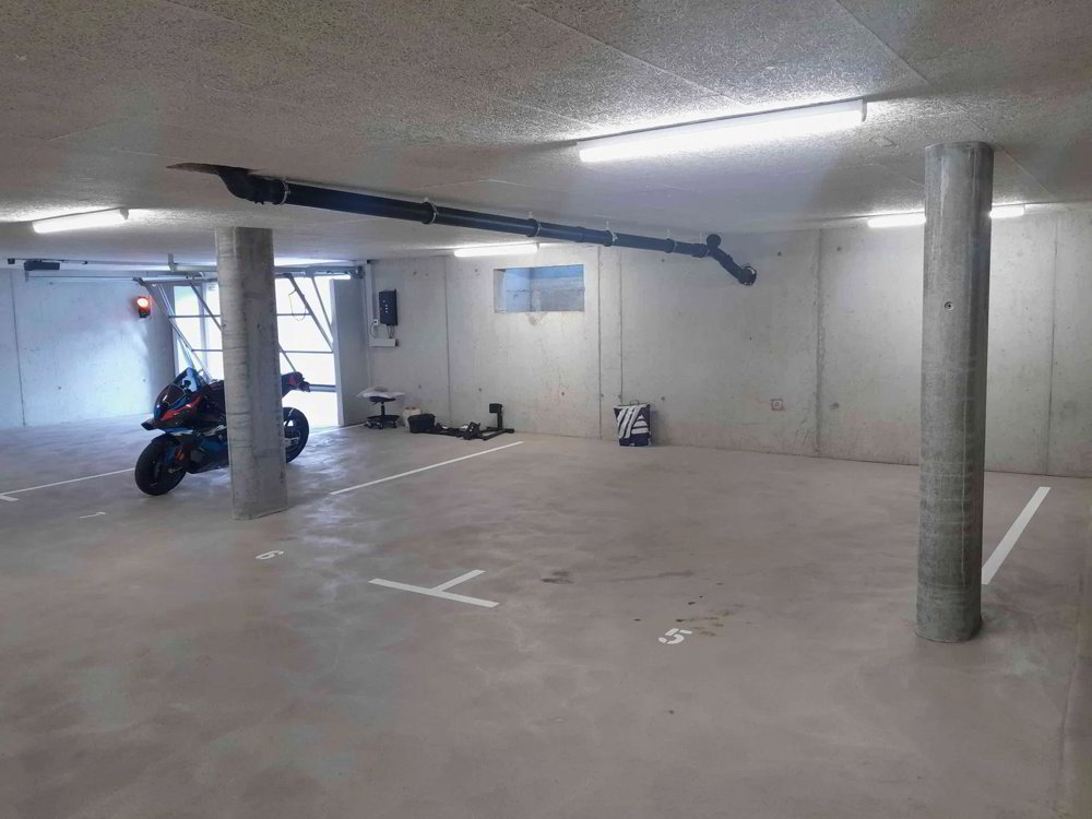 Parking, garage null pièces à louer à Niederteufen - image 1/1