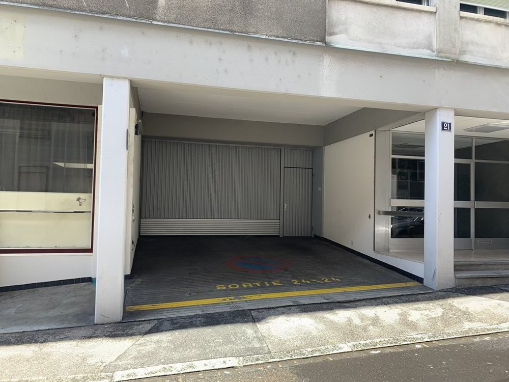 Parcheggio, garage di null locali in affitto a Lausanne - immagine 1/1