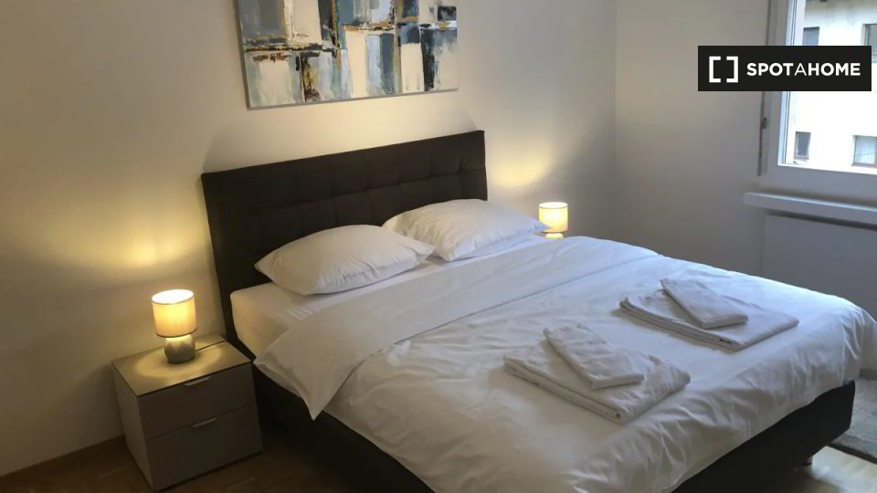 Appartement 2 pièces à louer à Zurich - image 1/8
