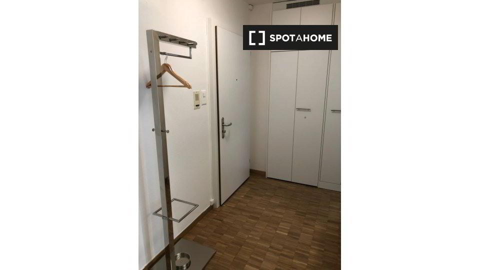 Appartement null pièces à louer à Zürich - image 1/6