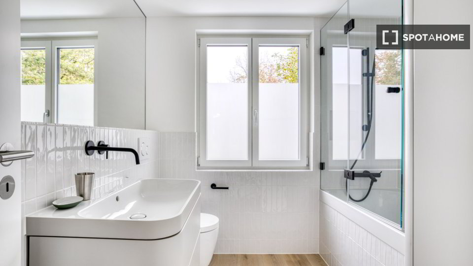 3 Zimmer Wohnung zu vermieten in Zurich - Bild 1/13