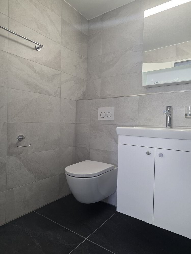 Appartement 4 pièces à louer à Oberburg - image 1/8