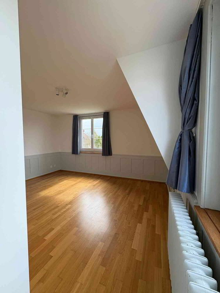 Maison 8 pièces à louer à Winterthour - image 1/7