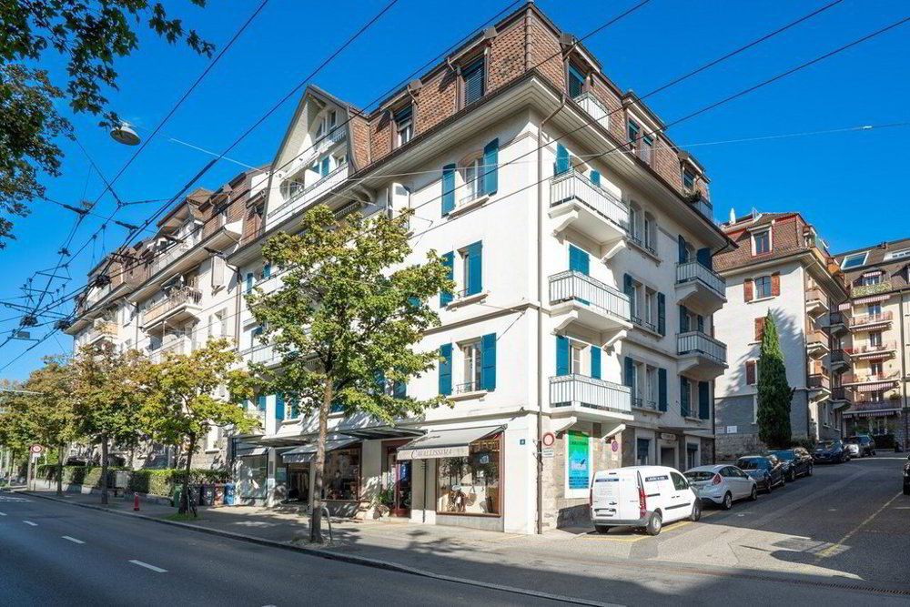 null rooms Car park, garage for rent in Lausanne - image 1/1
