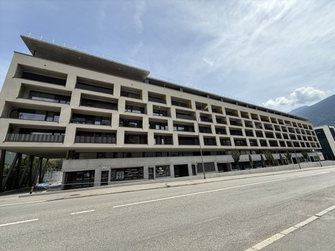 Appartement 4 pièces à louer à Martigny - image 1/1