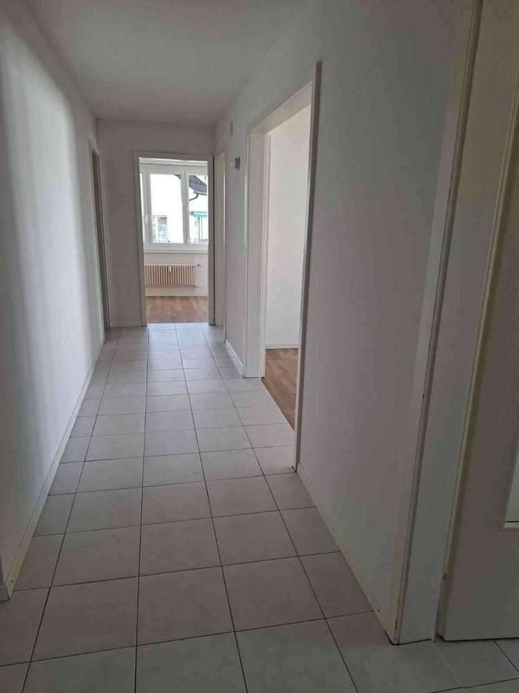 3.5 rooms Apartment for rent in Emmenbrücke - image 1/3