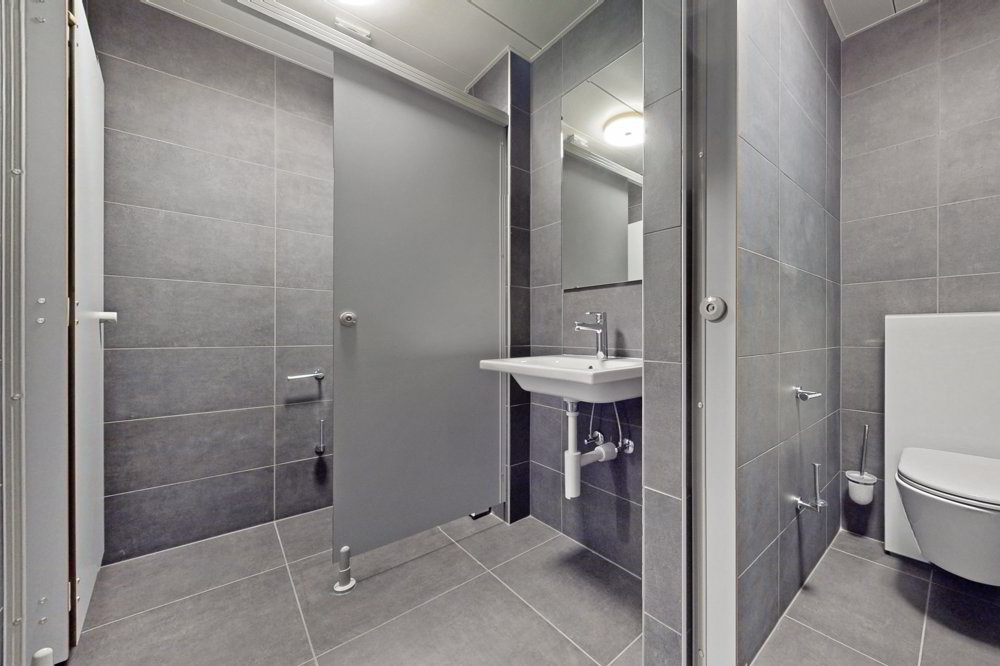null rooms Office & Commercial for rent in Neuchâtel - image 1/8