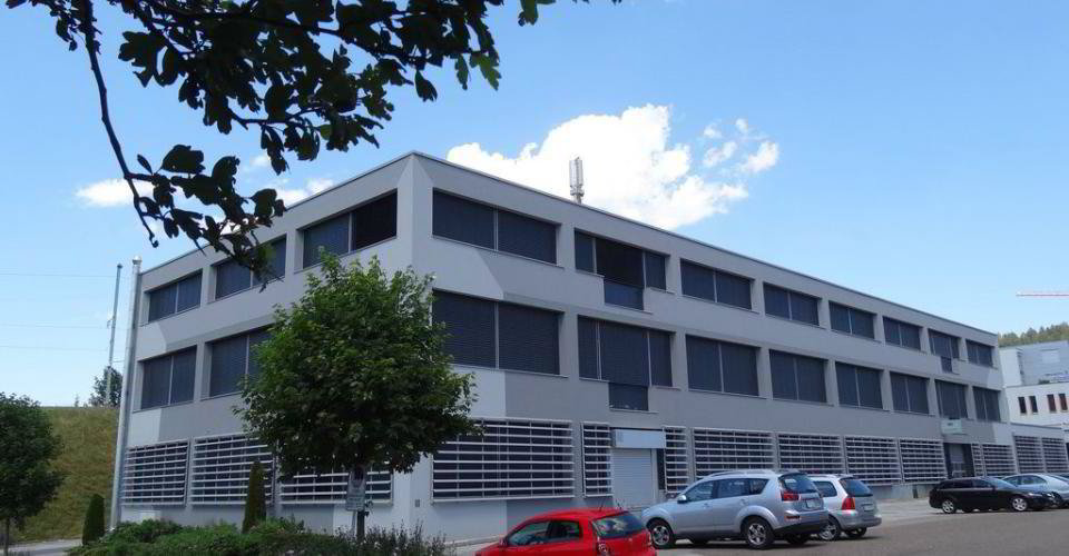 Bureau & Commerce null pièces à louer à La Chaux-de-Fonds - image 1/3