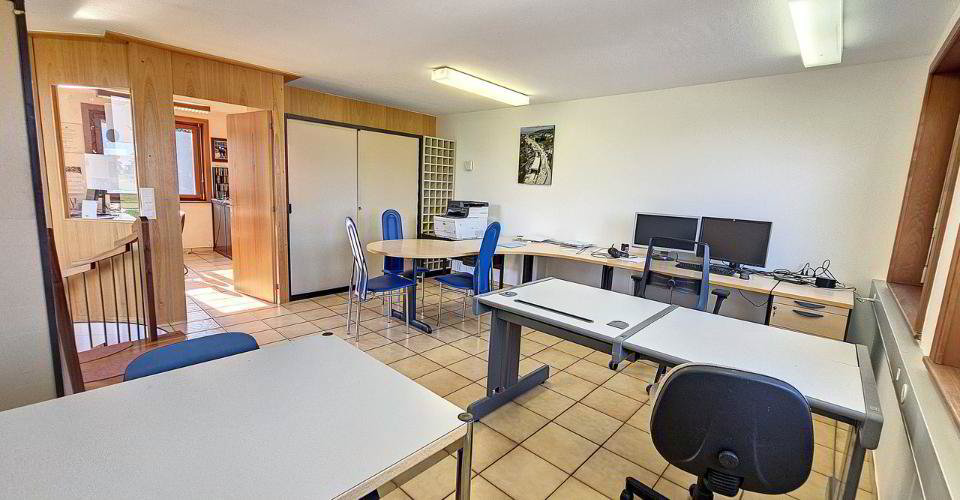 Bureau & Commerce null pièces à louer à Domdidier - image 1/9