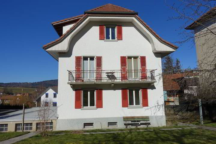 Appartement 3 pièces à louer à Tavannes - image 1/7
